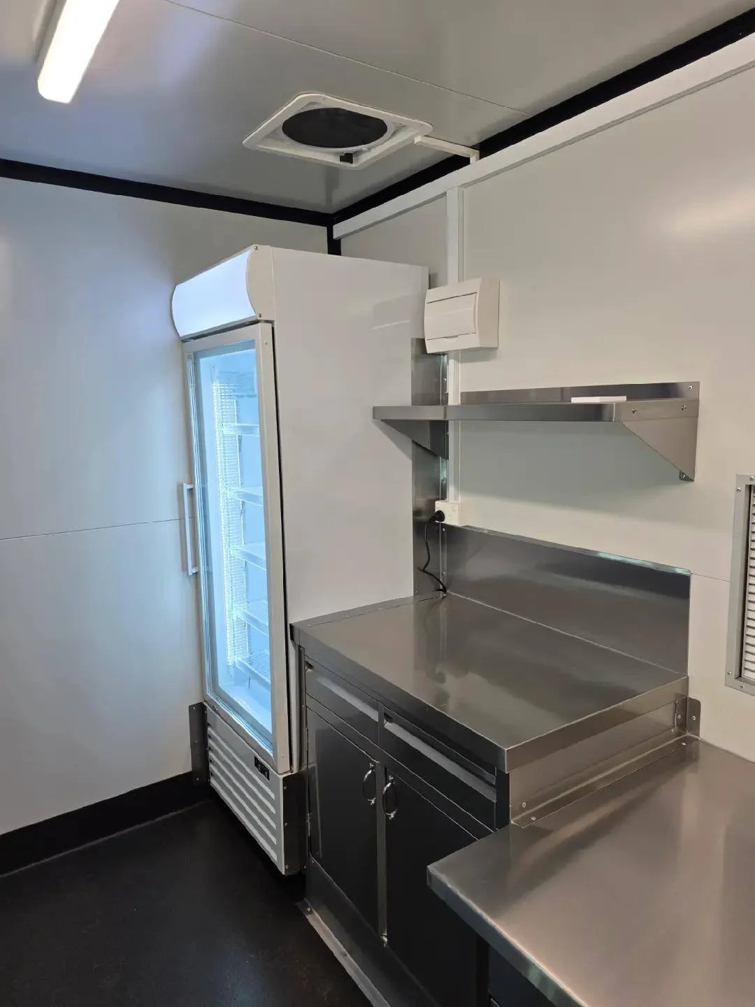 Mobiler Catering-Anhänger – schlüsselfertiges Modell – Image 8