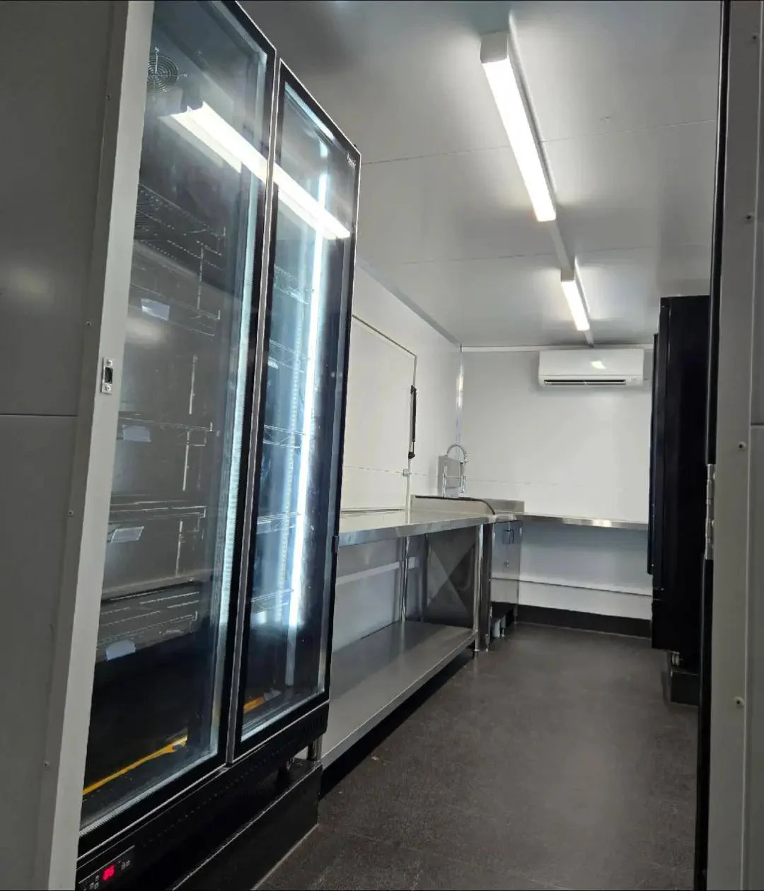 Remorque Food Professionnelle – Spacieuse, Moderne et Prête à Travailler – Image 8