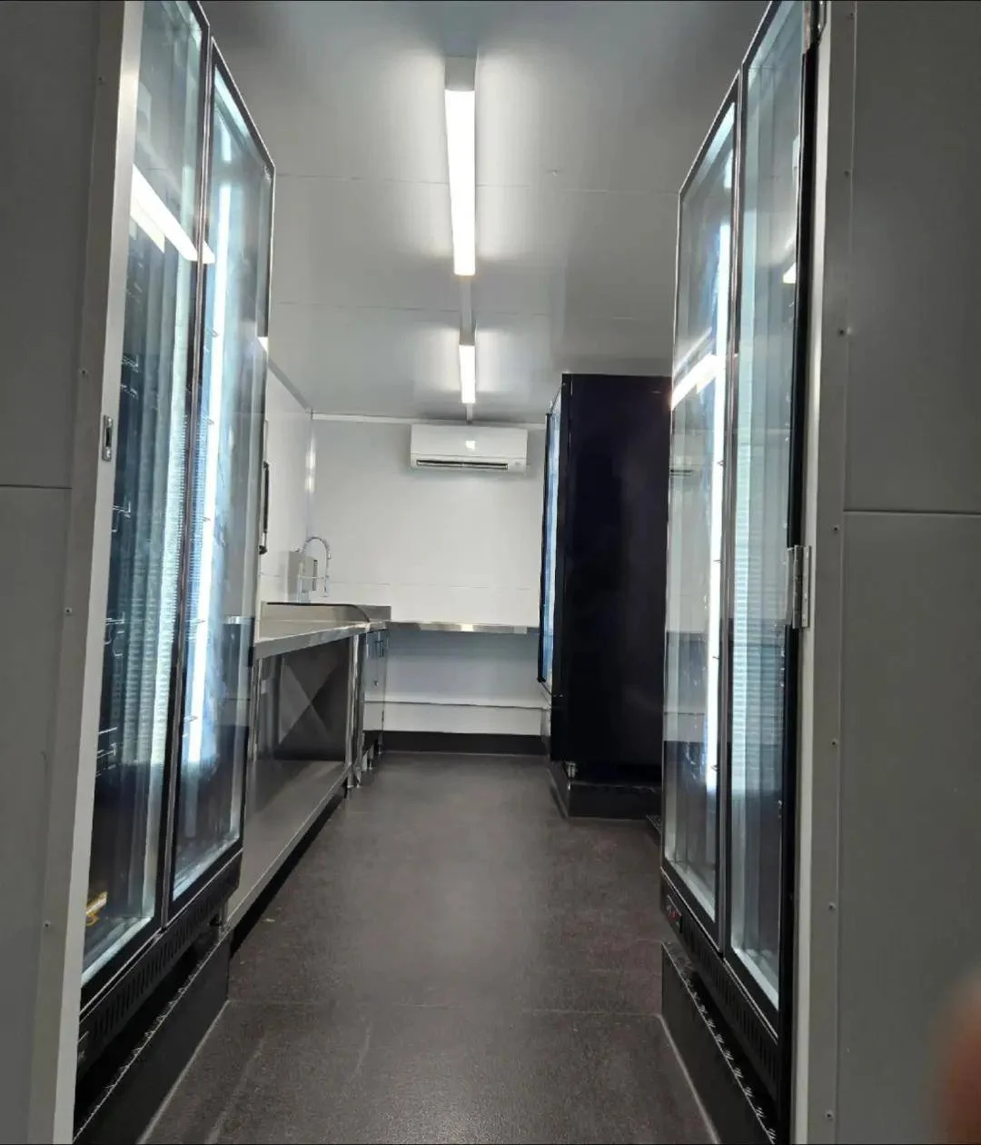Remorque Food Professionnelle – Spacieuse, Moderne et Prête à Travailler – Image 6