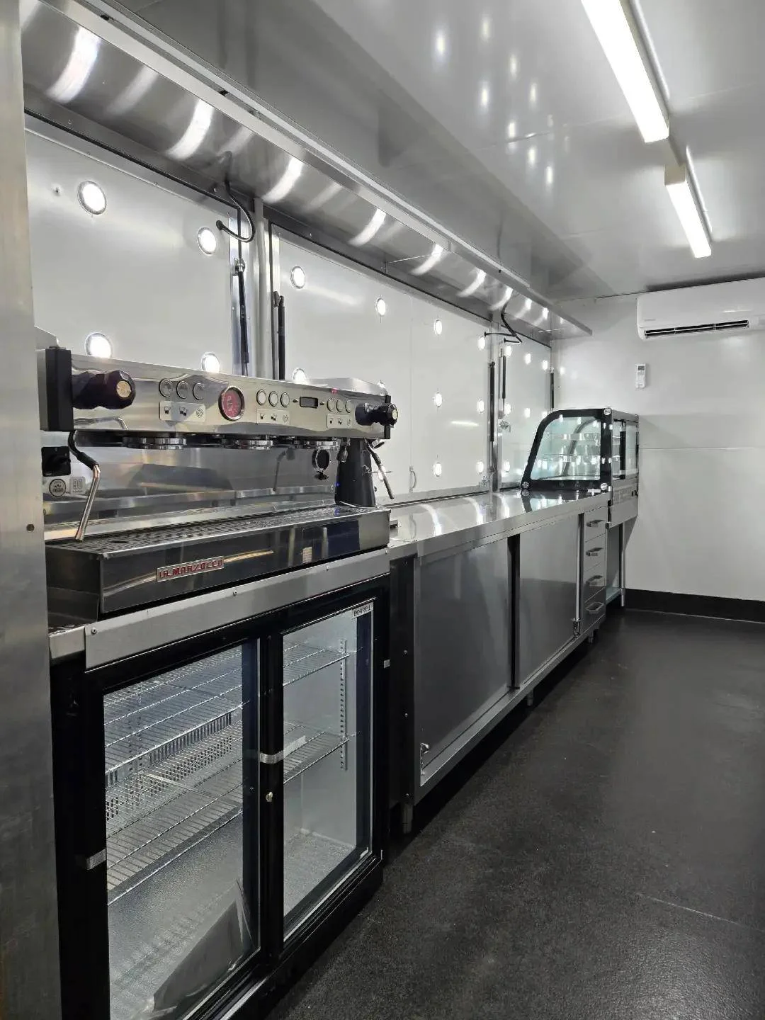 Remorque Coffee Shop Professionnelle – Concept Clé en Main – Image 15