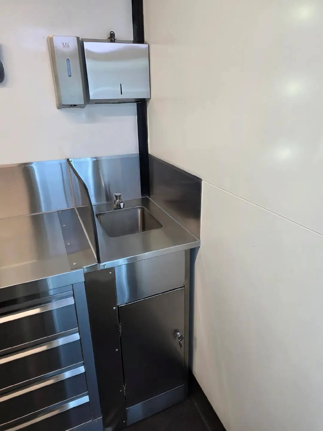 Mobiler Catering-Anhänger – schlüsselfertiges Modell – Image 6