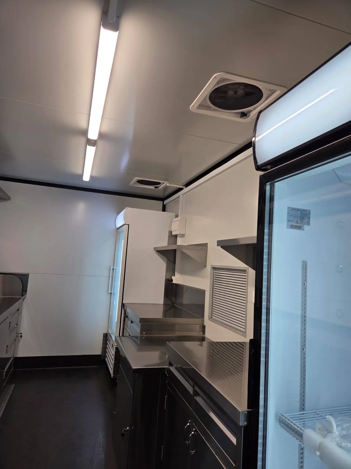 Mobiler Catering-Anhänger – schlüsselfertiges Modell – Image 11