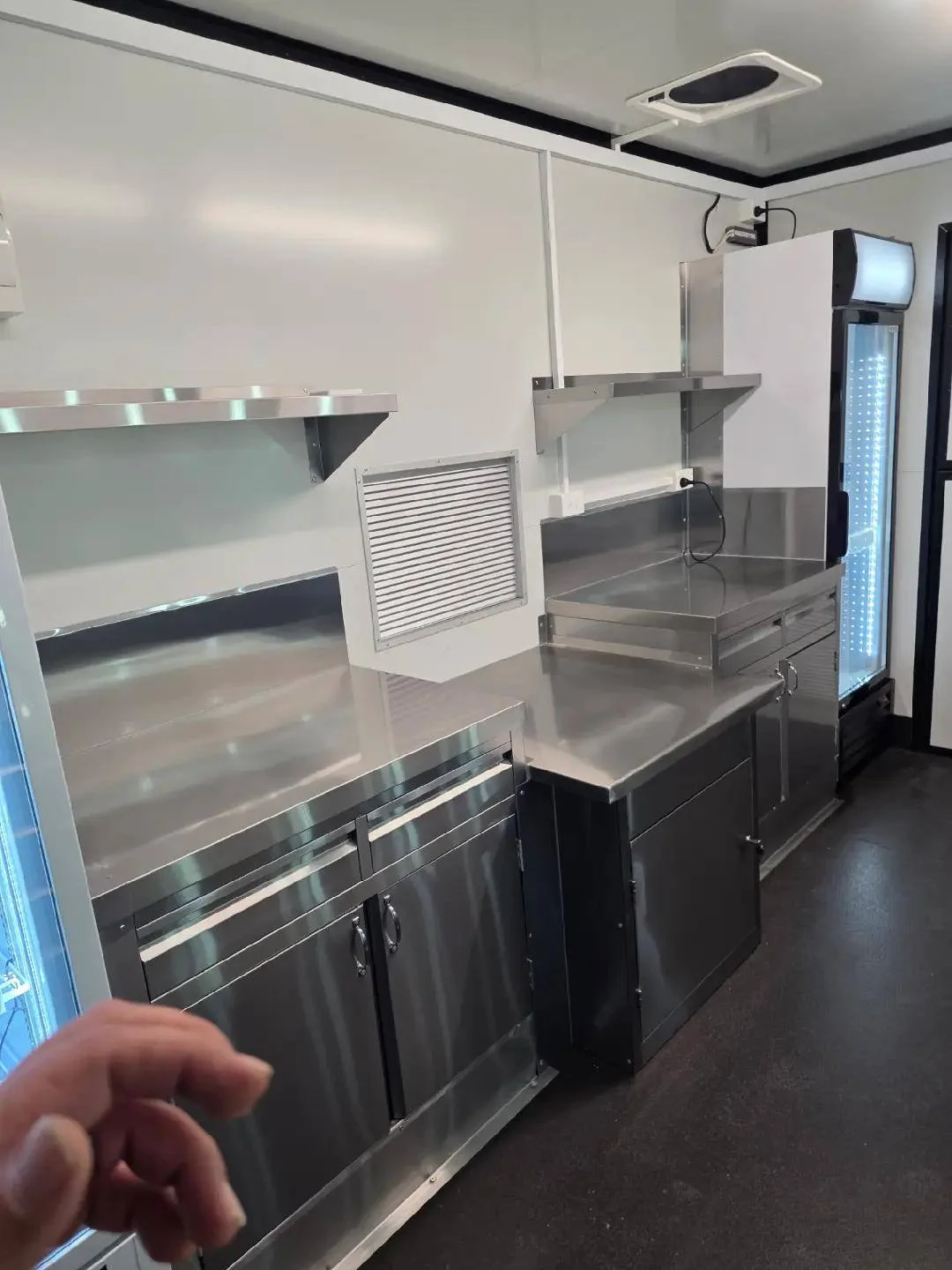 Mobiler Catering-Anhänger – schlüsselfertiges Modell – Image 7