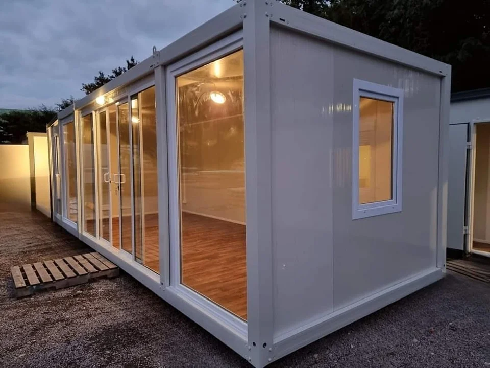 Individuell anpassbarer Fertigbungalow – schlüsselfertiges Büro, Wohnzimmer oder Poolhaus – Image 3